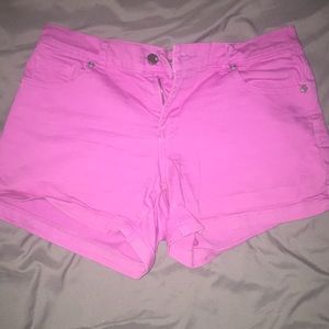 Pink shorts !
